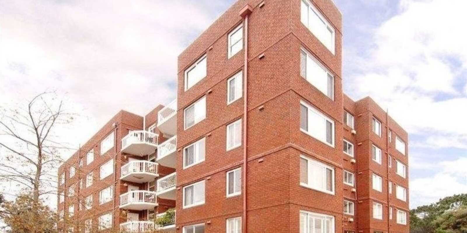 13/16 Military Road North Bondi