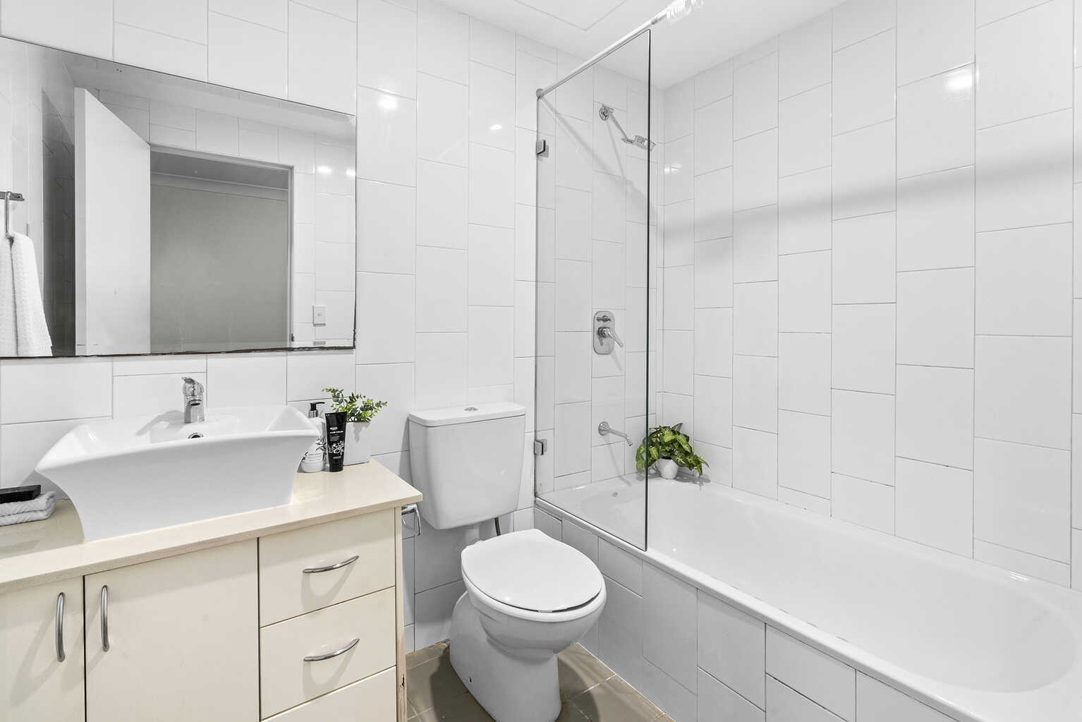 18/21 Regent Street Redfern
