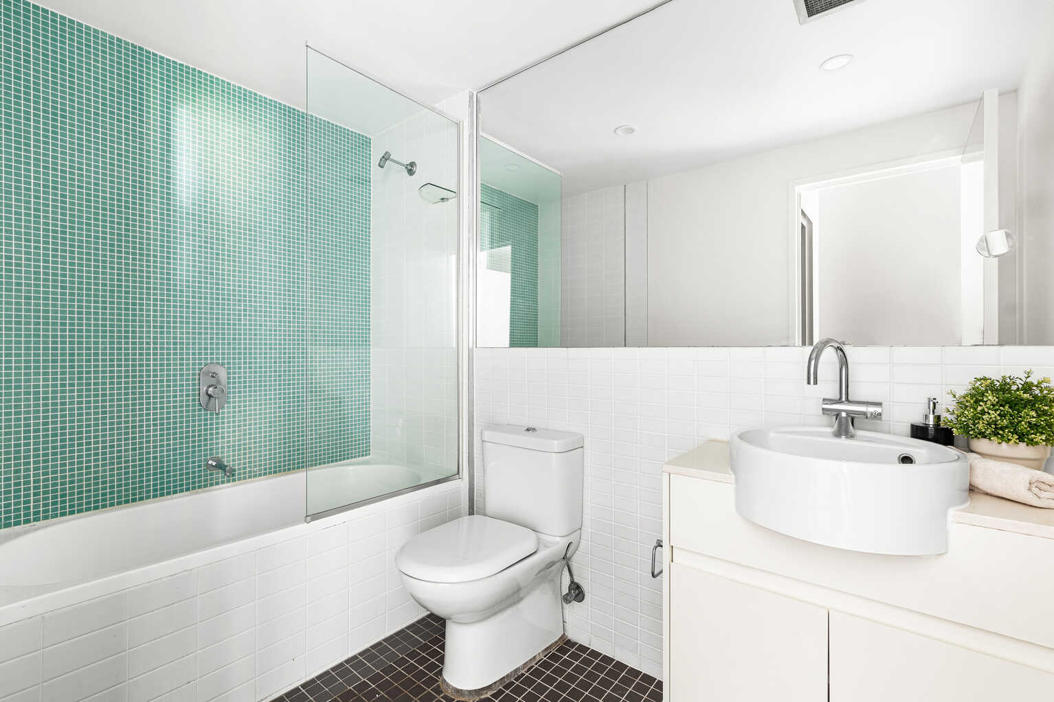 F305/7 Hunter Street Waterloo F305/7 Hunter Street Waterloo