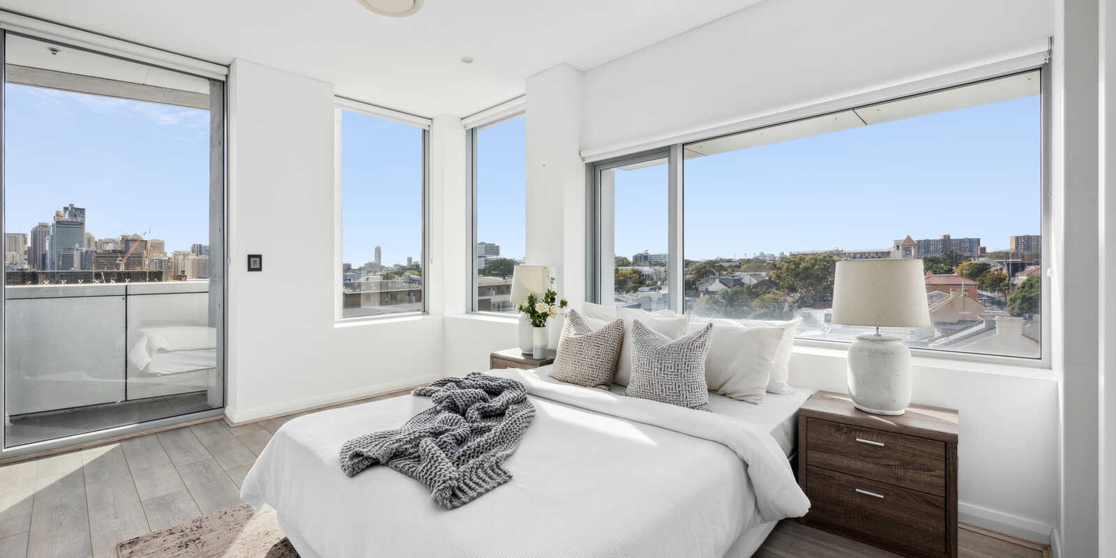504/1B Lawson Square Redfern