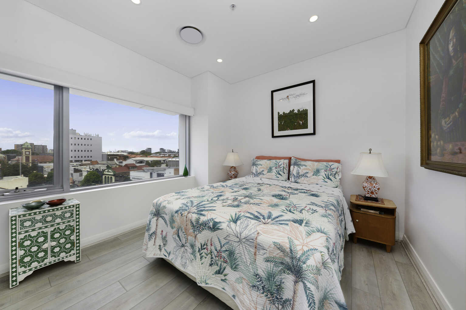 504/1B Lawson Square Redfern