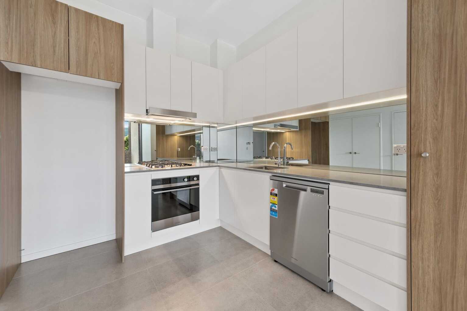 G07/10-20 McEvoy Street Waterloo