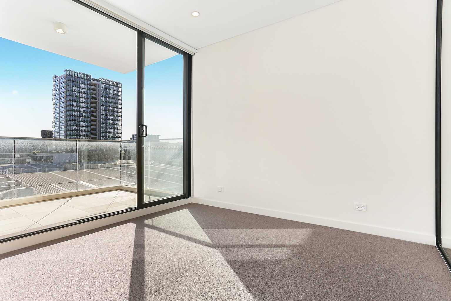 404/18 Gadigal Avenue Waterloo