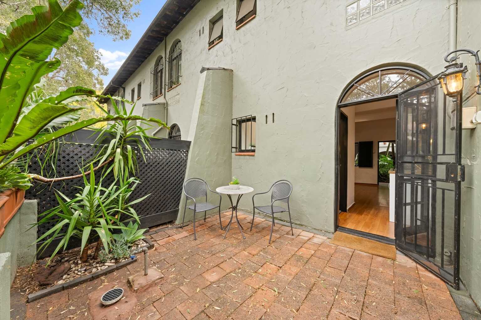 5/8 Phillip Street Redfern