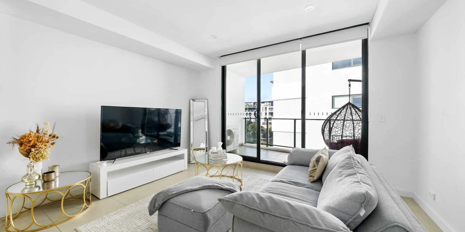 303/1 Madden Close Botany 303/1 Madden Close Botany