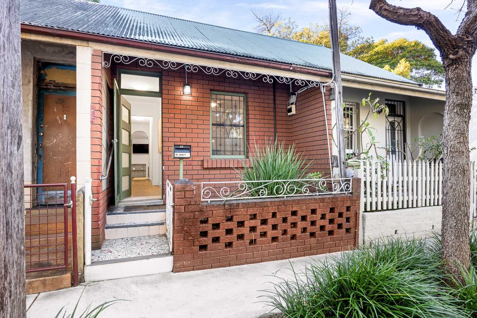 42 Alexander Street Alexandria