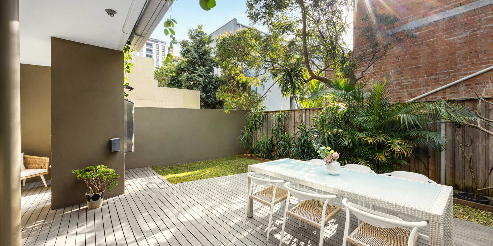 1/143 Botany Road Waterloo