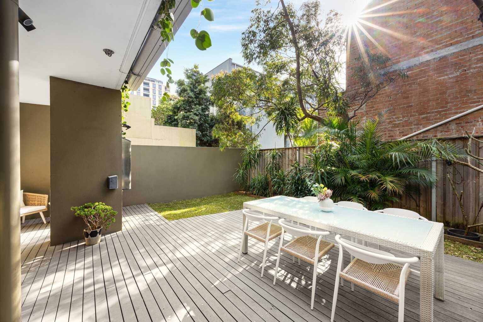 1/143 Botany Road Waterloo