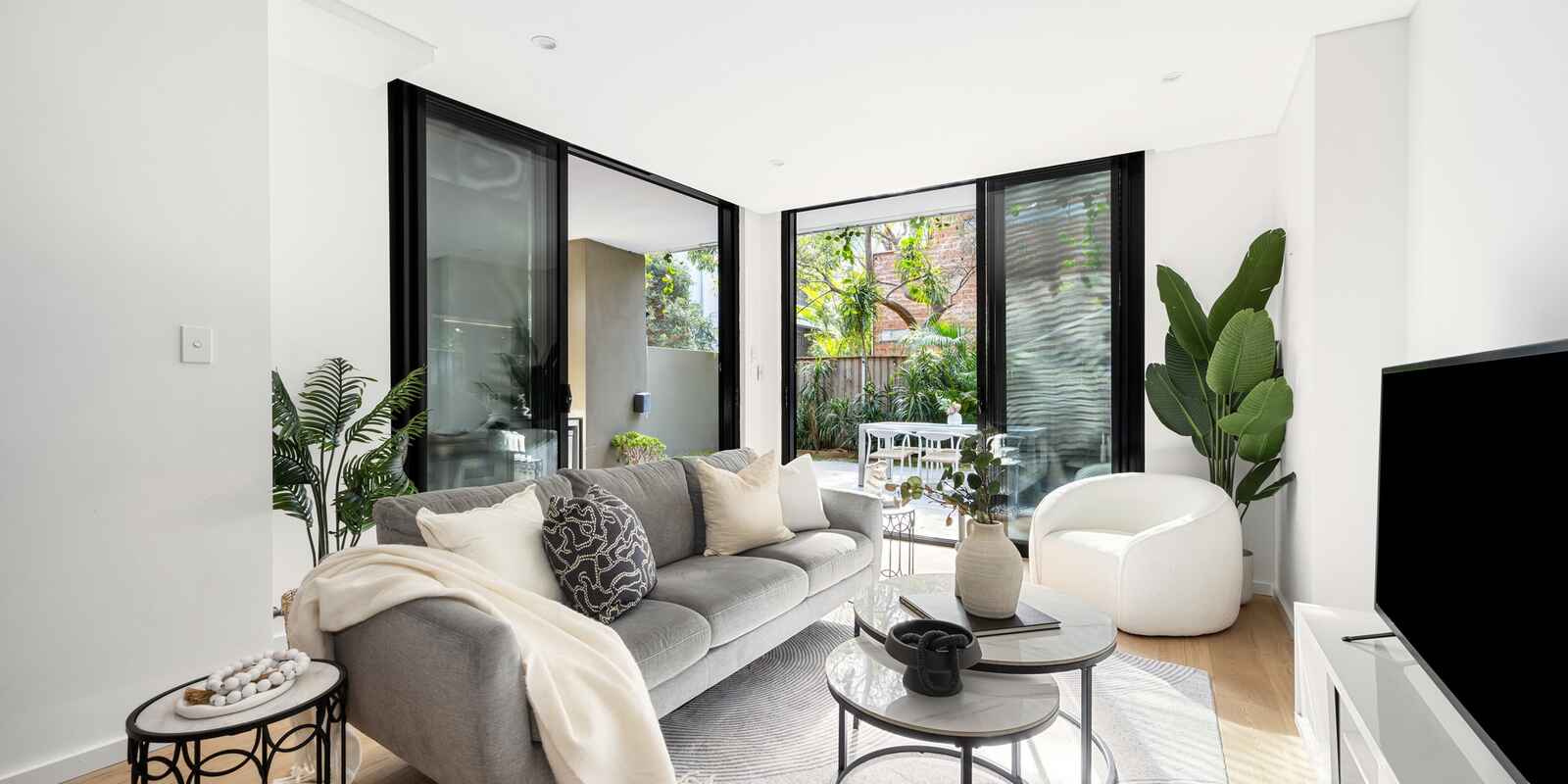1/143 Botany Road Waterloo