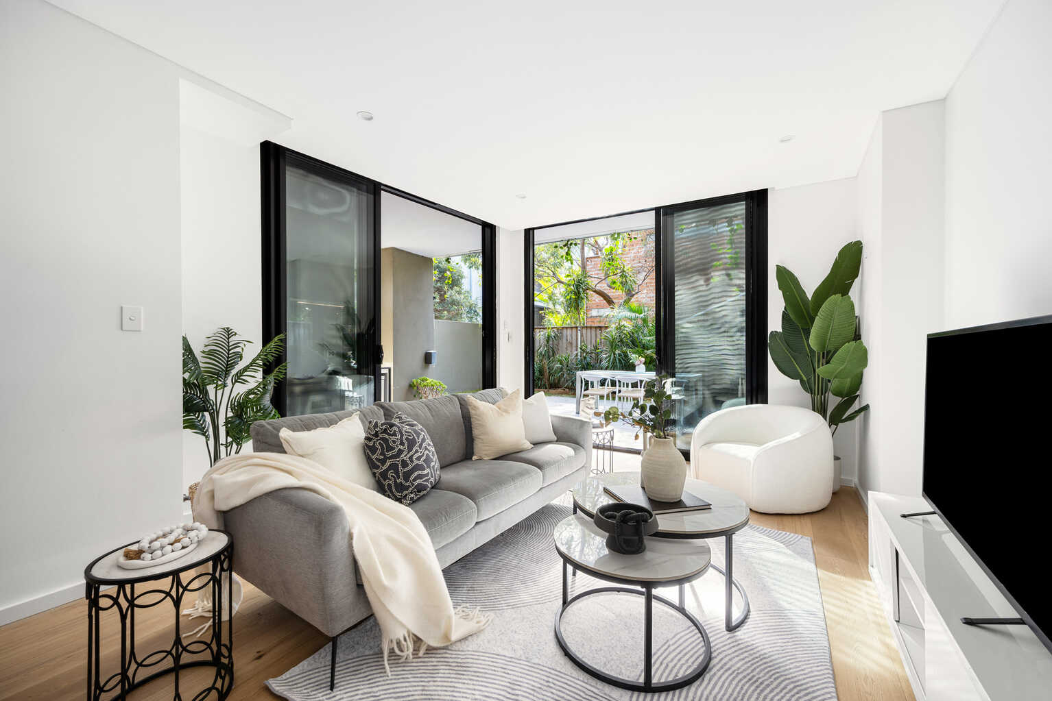 1/143 Botany Road Waterloo