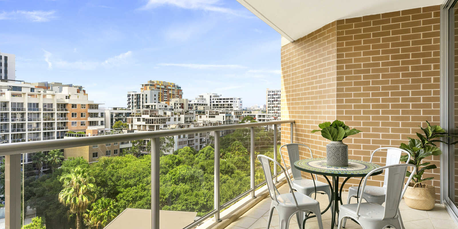 332/9 Crystal Street Waterloo