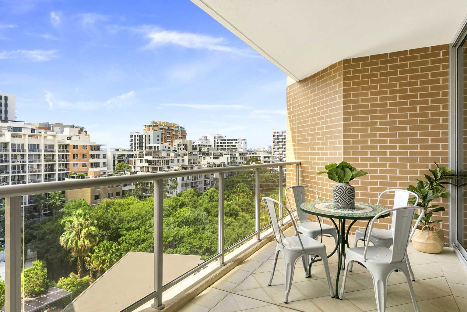 332/9 Crystal Street Waterloo