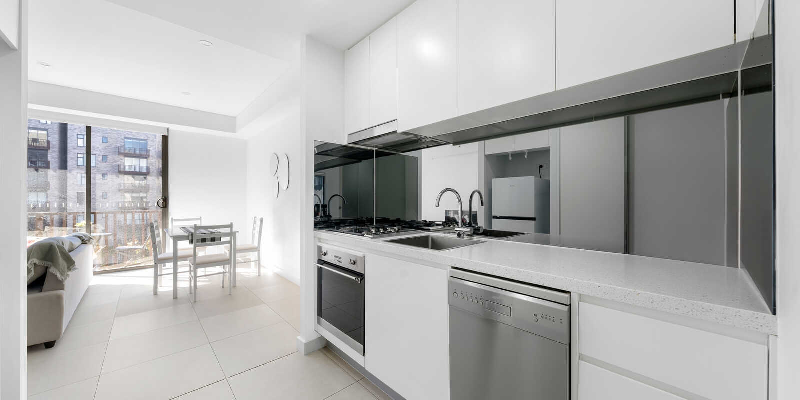 301/105 Dalmeny Avenue Rosebery 301/105 Dalmeny Avenue Rosebery