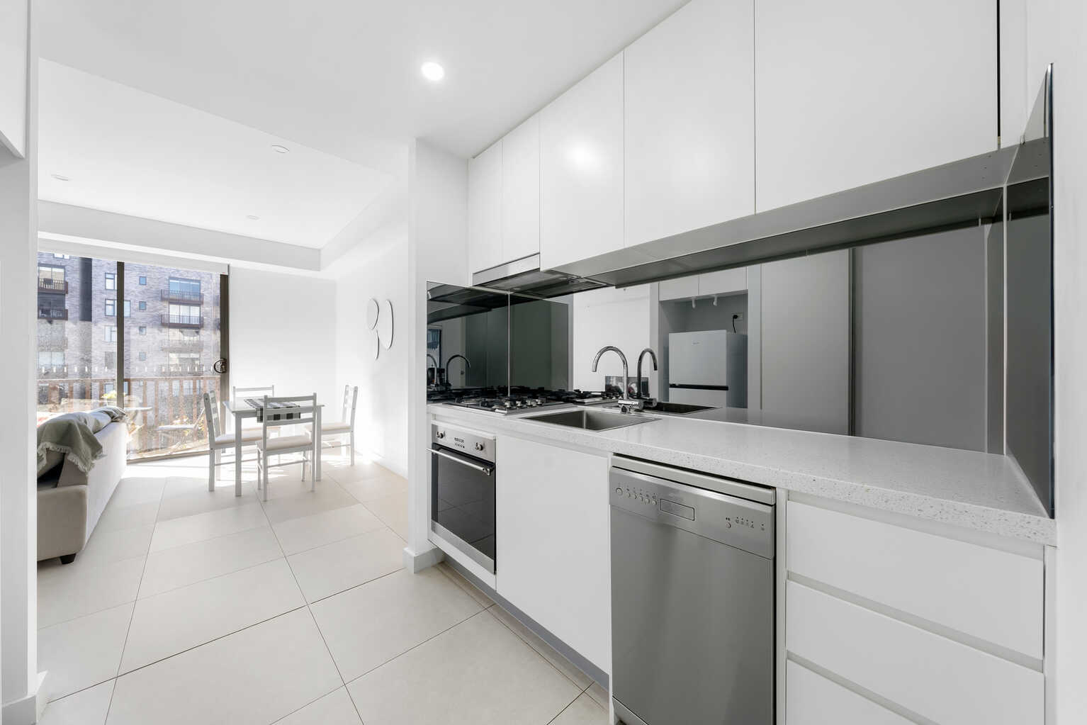 301/105 Dalmeny Avenue Rosebery 301/105 Dalmeny Avenue Rosebery