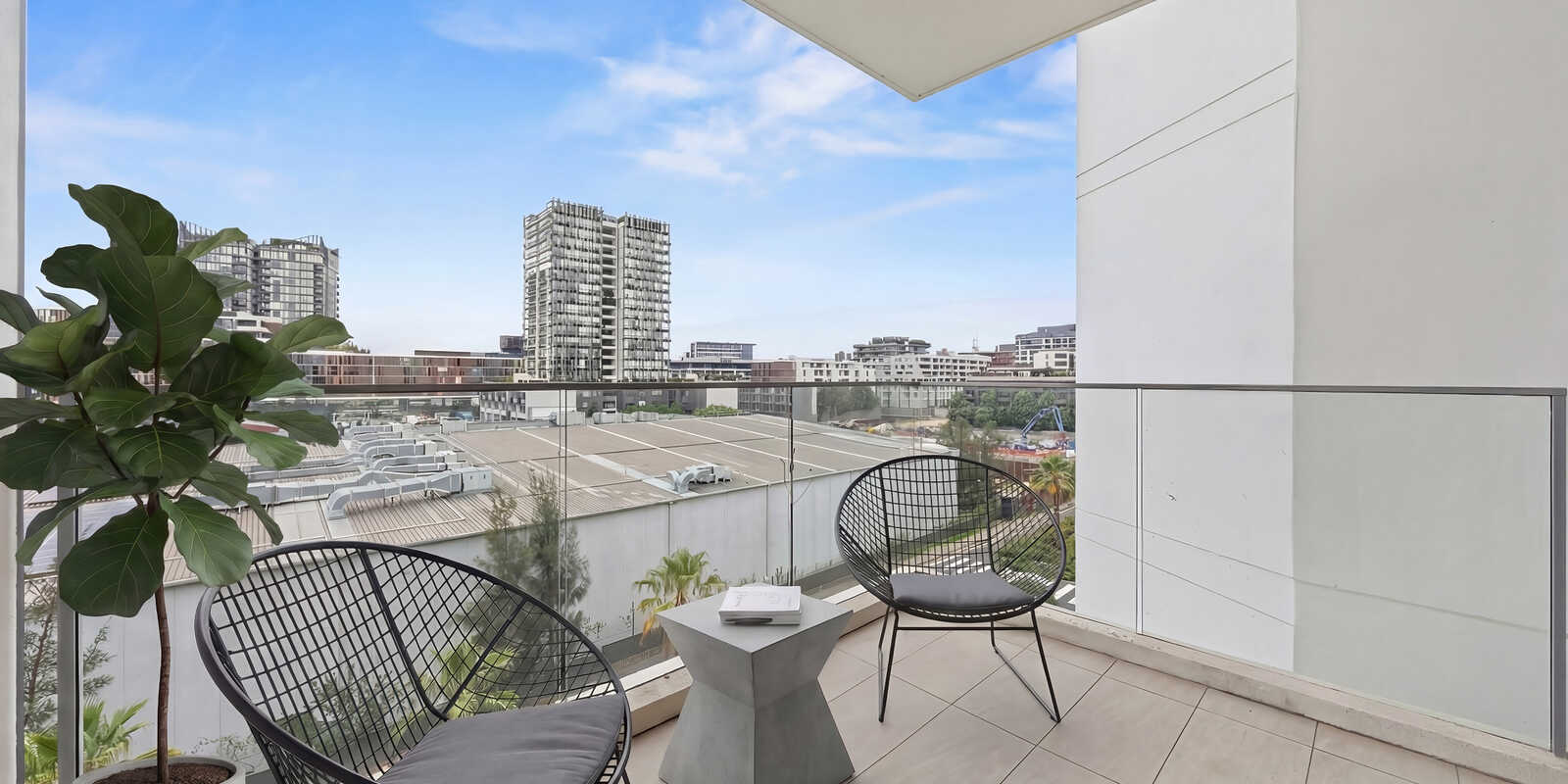 404/18 Gadigal Avenue Waterloo 404/18 Gadigal Avenue Waterloo