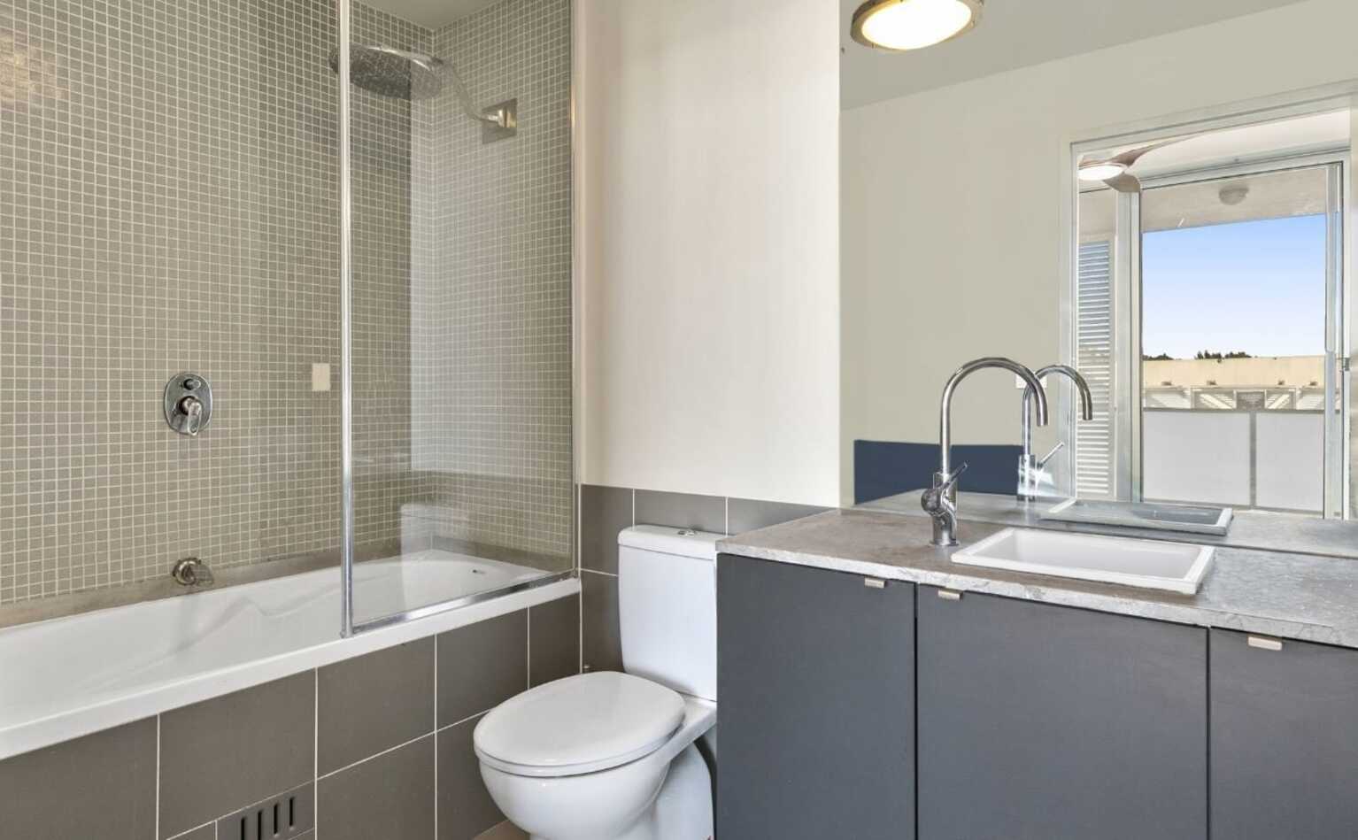 195/747 Botany Road Rosebery