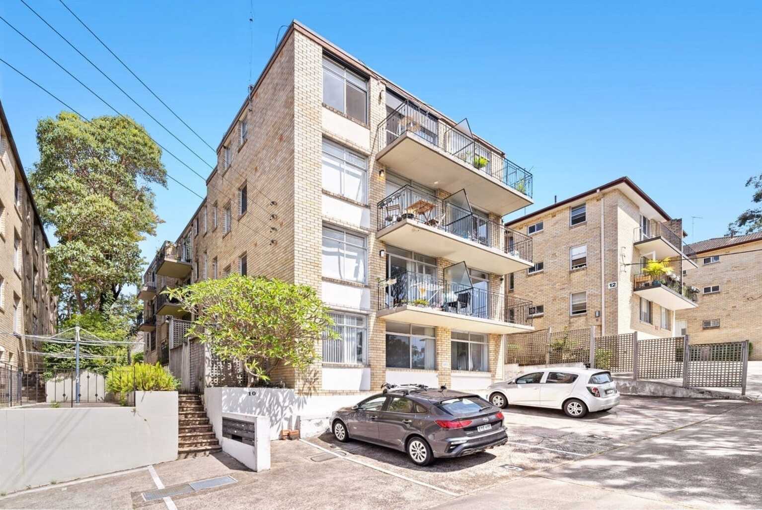 13/10 Avona Avenue Glebe