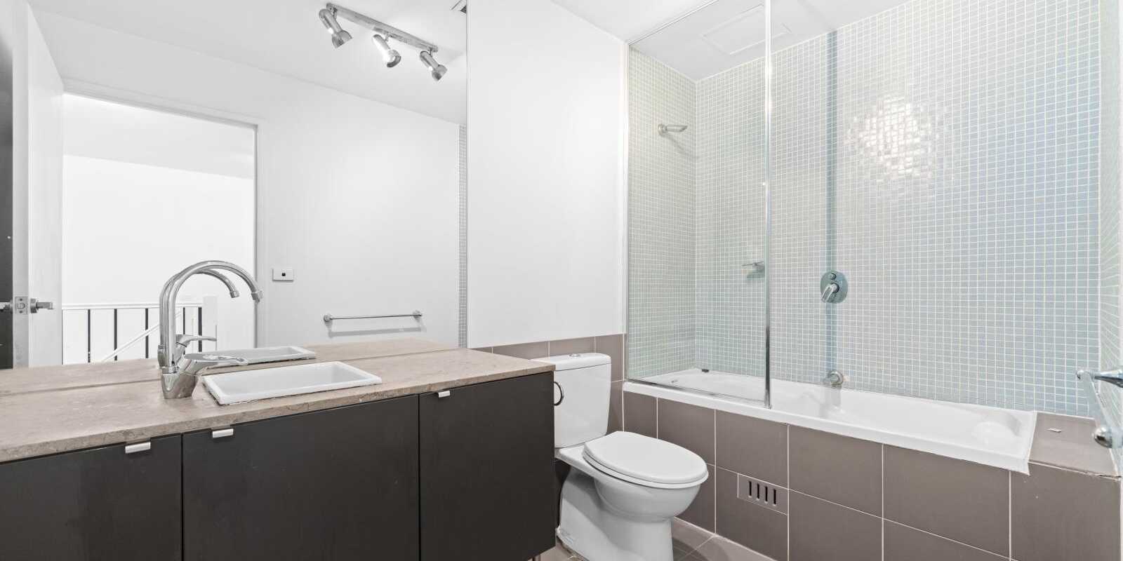 172/5 Queen Street Rosebery