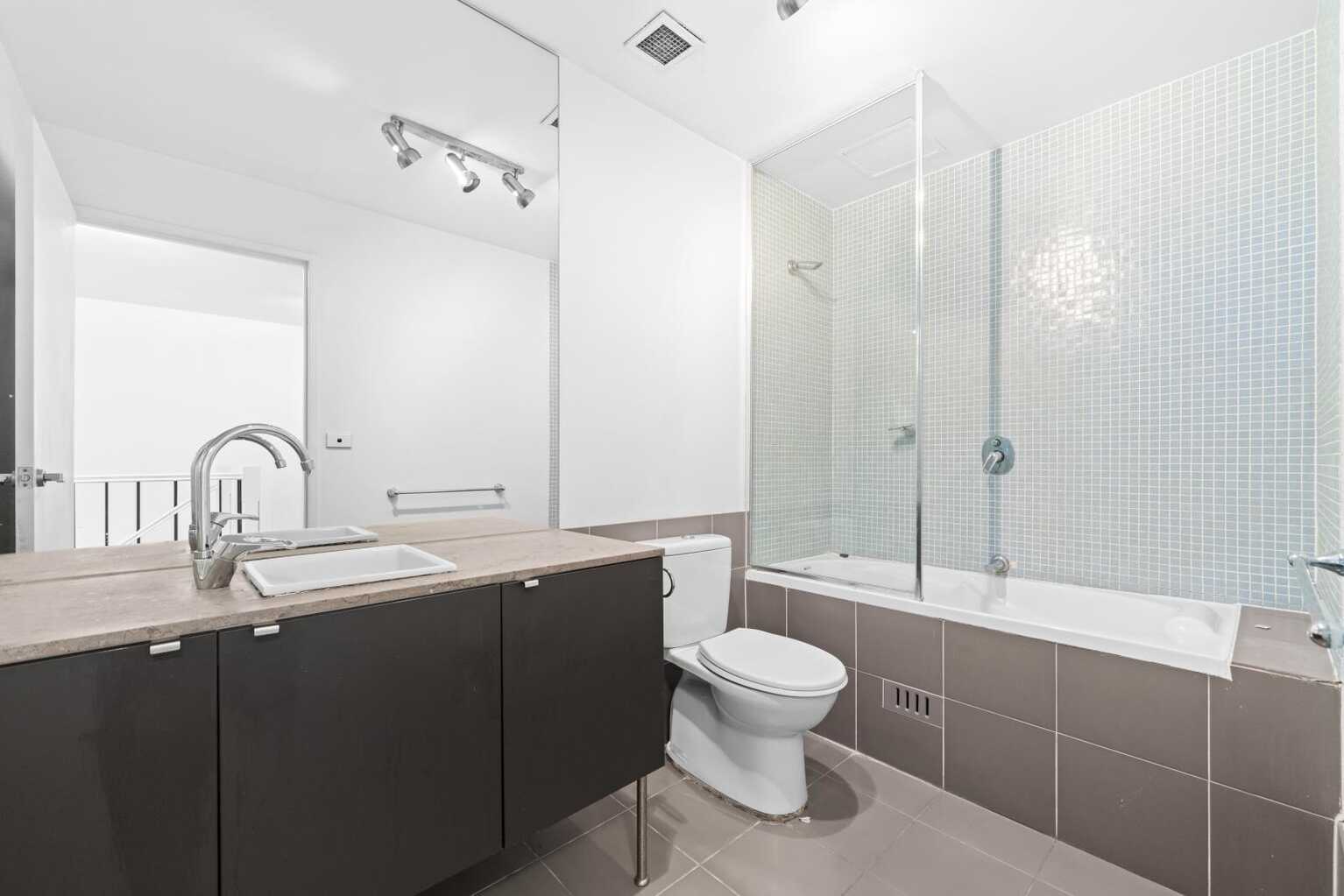 172/5 Queen Street Rosebery