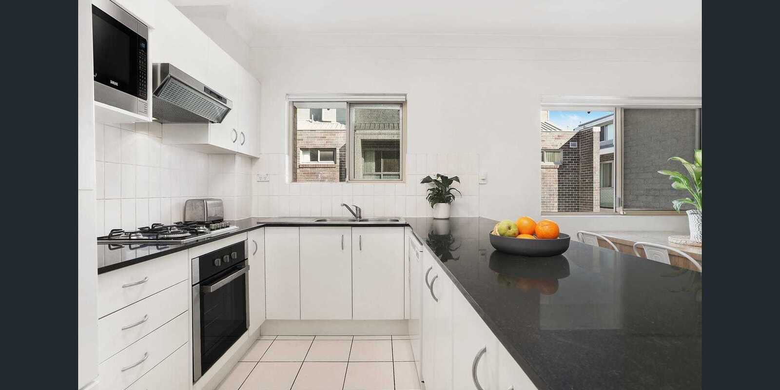 17/8 MacIntosh Street Mascot