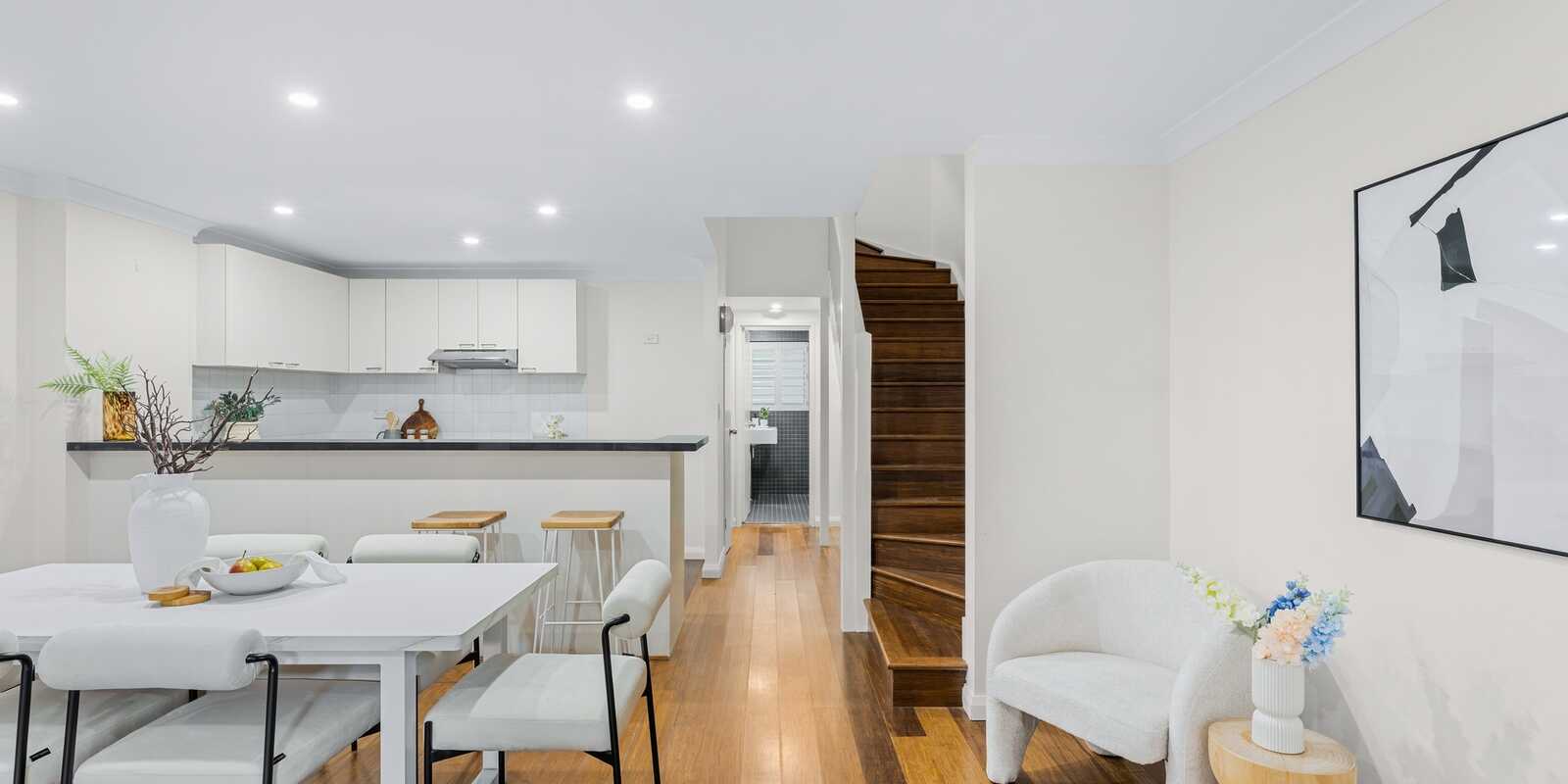 5/2 Kensington Mews Waterloo