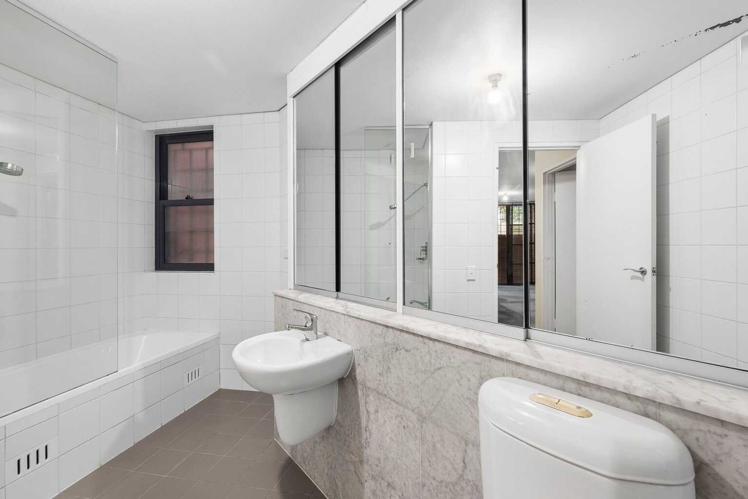 4/10 Fitzgerald Street Newtown