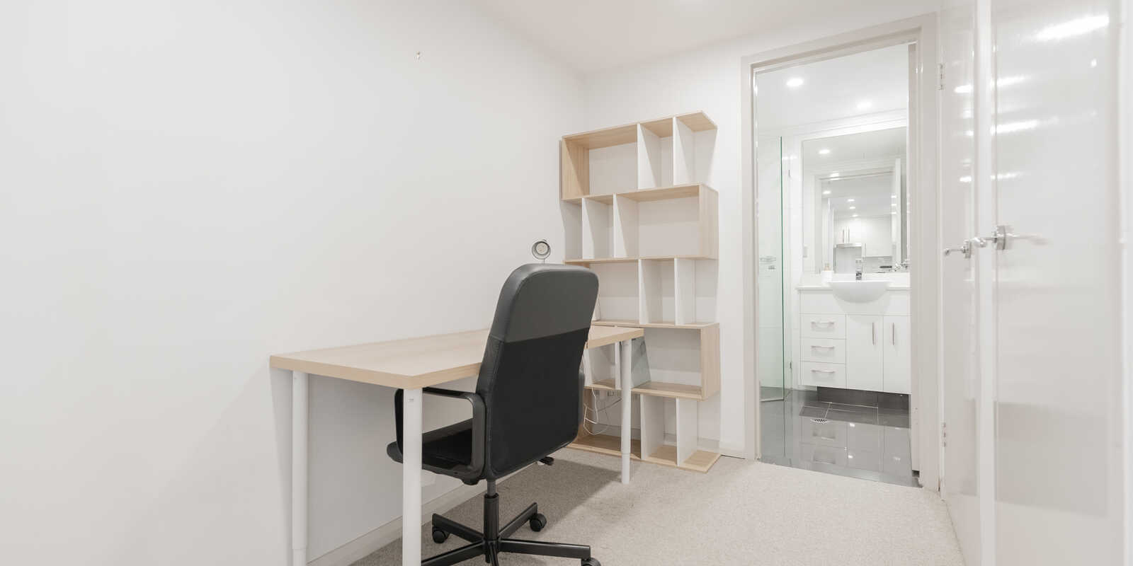 314/8 Lachlan Street Waterloo