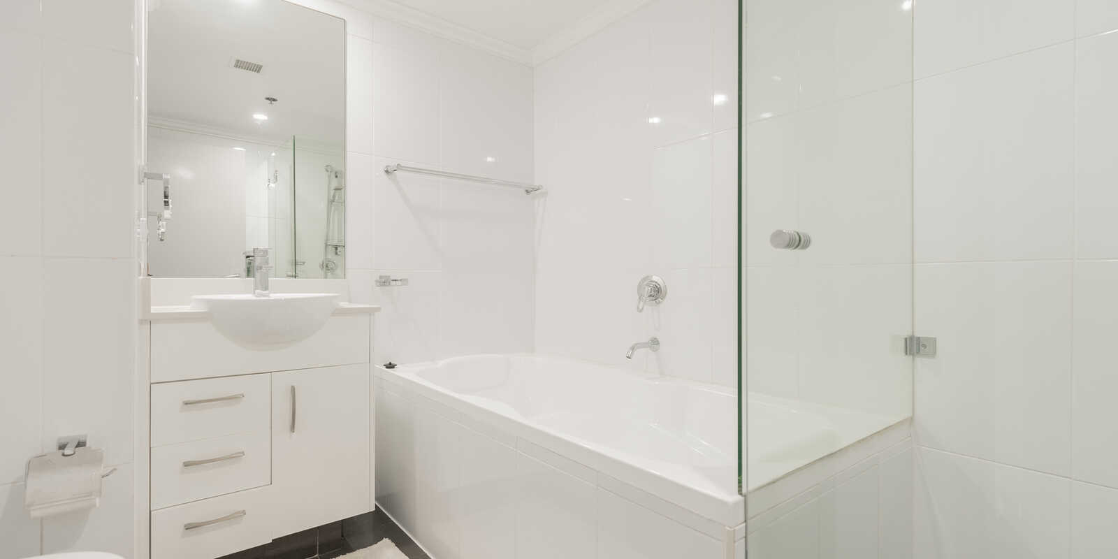 314/8 Lachlan Street Waterloo