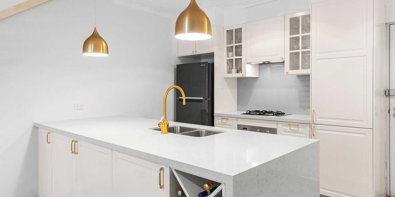 7/8 Grandstand Parade Zetland