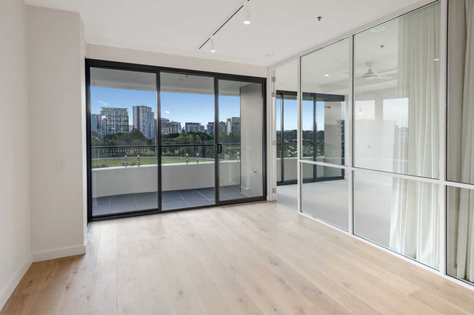 B610/24 Levey Street Wolli Creek