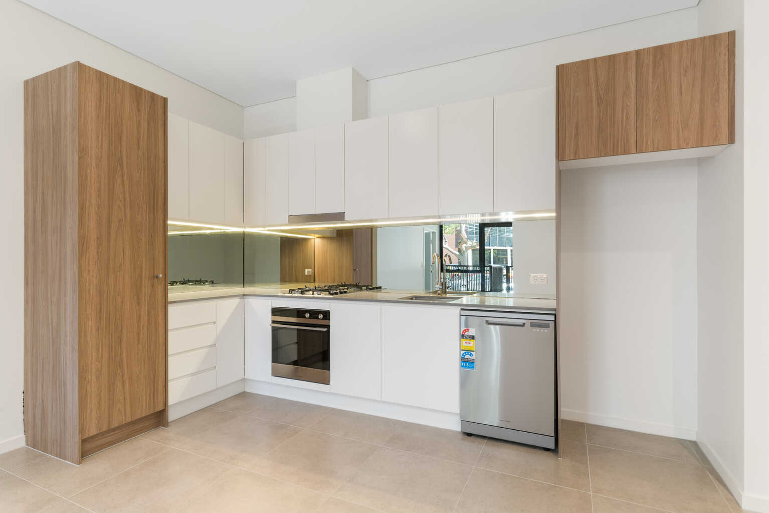 G11/10-20 McEvoy Street Waterloo