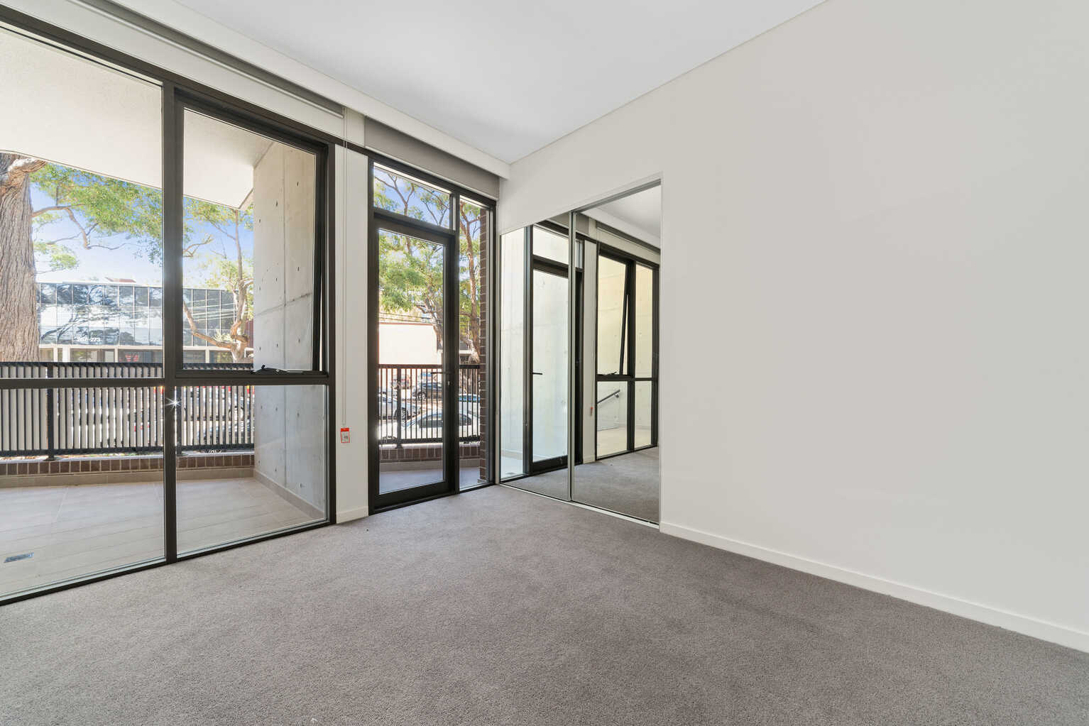 G11/10-20 McEvoy Street Waterloo