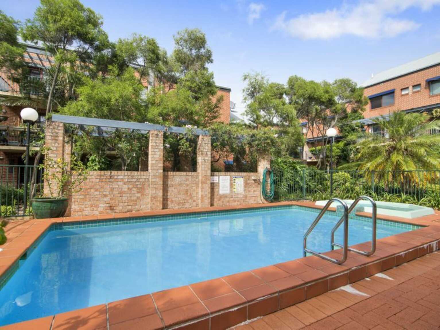 2/76 Kellick Street Waterloo