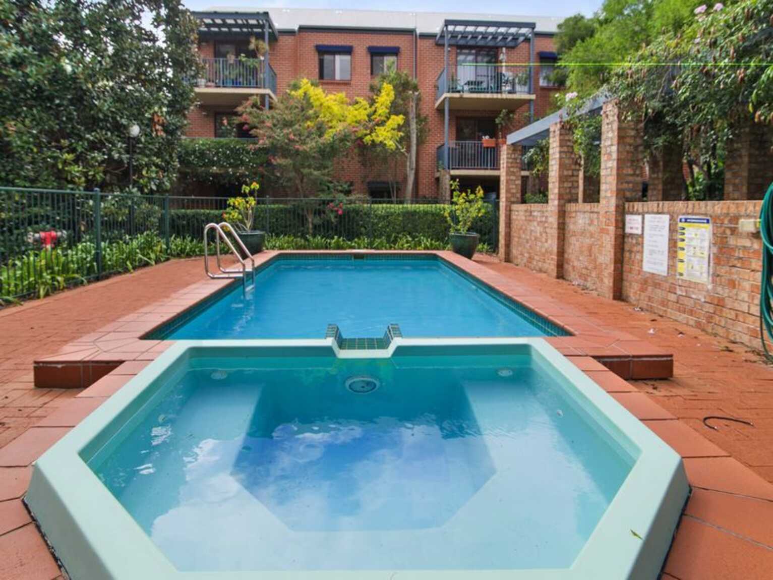 2/76 Kellick Street Waterloo