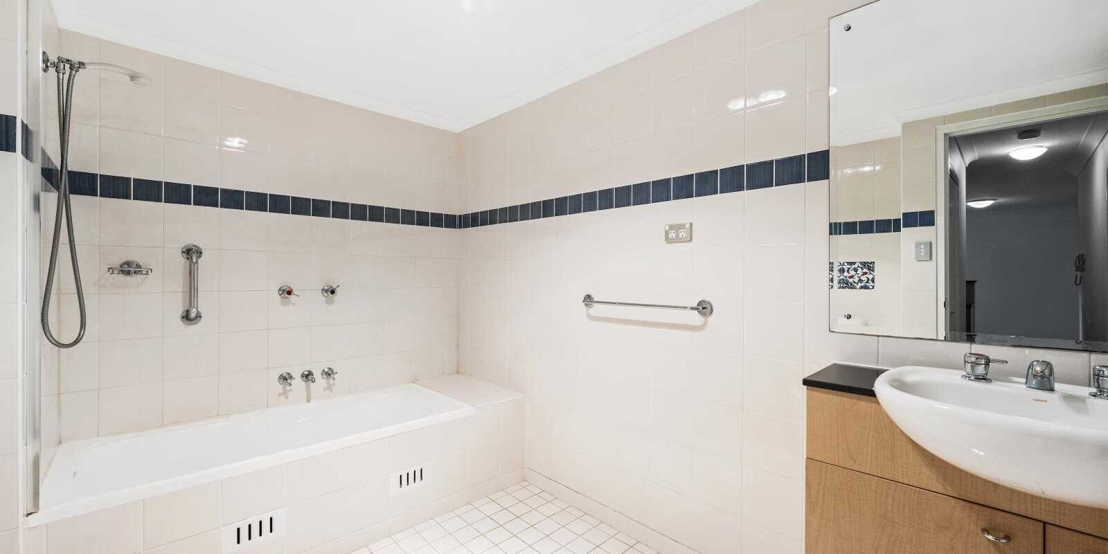 2/42-50 Turner Street Redfern