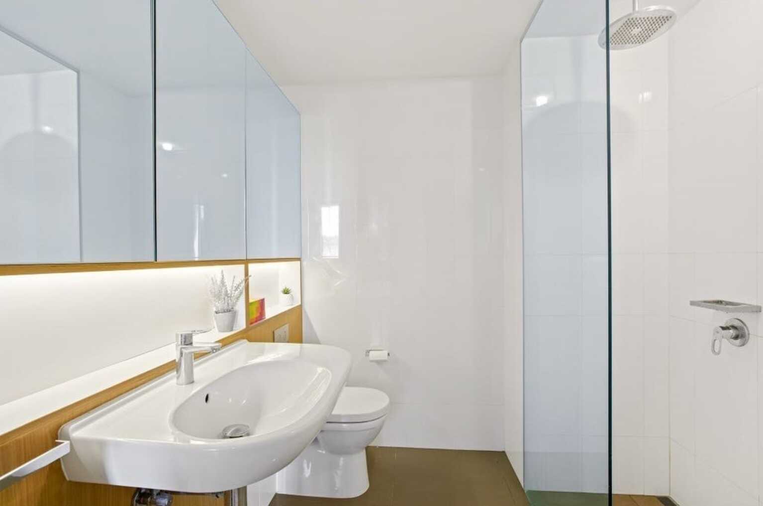 104/117 Wyndham Street Alexandria