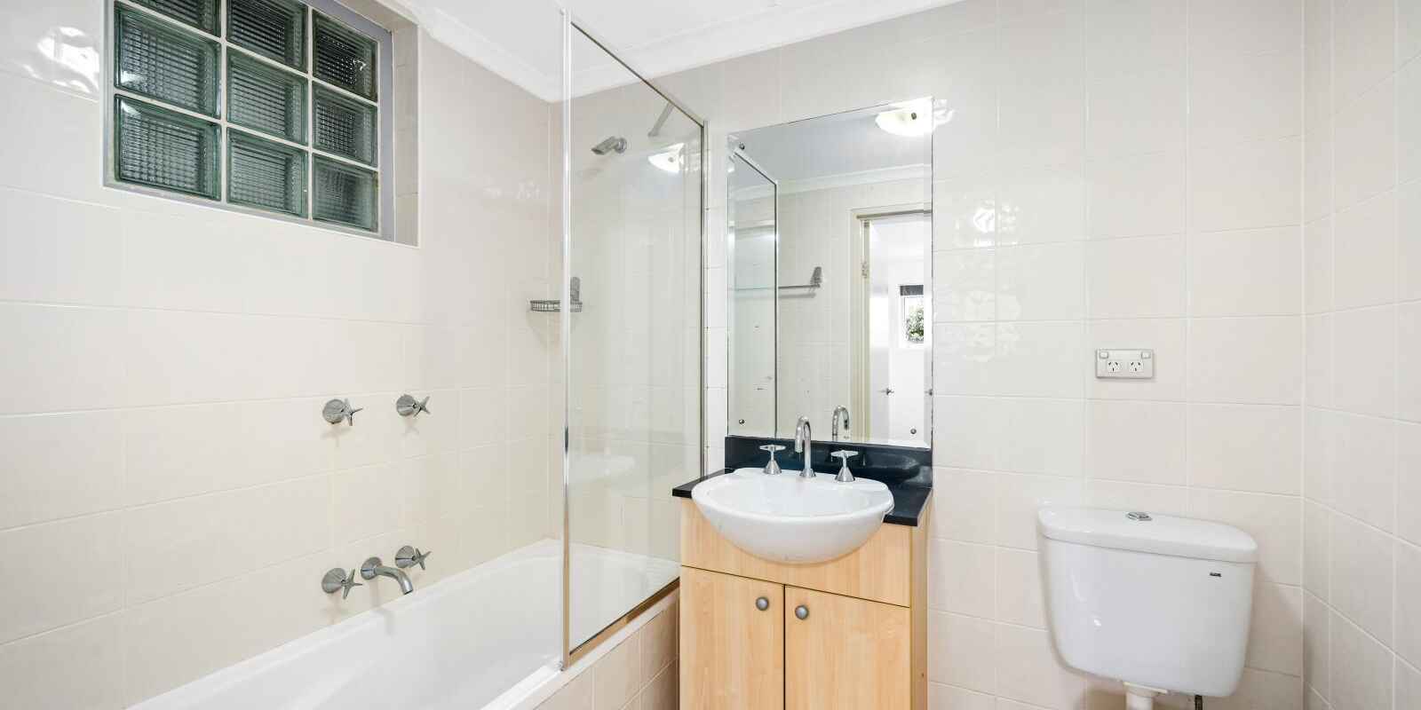 16/110 Wellington Street Waterloo