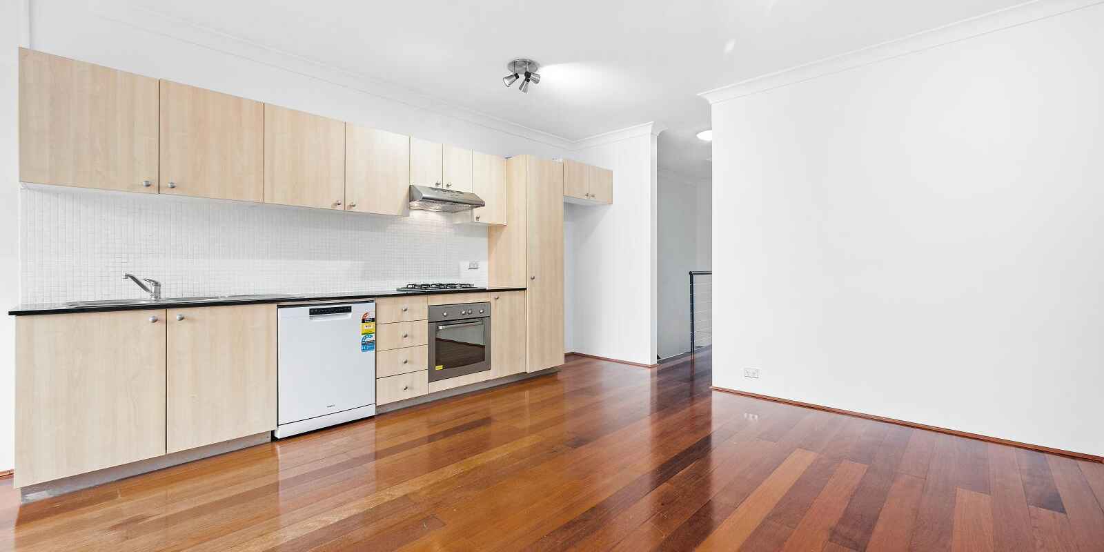 16/110 Wellington Street Waterloo