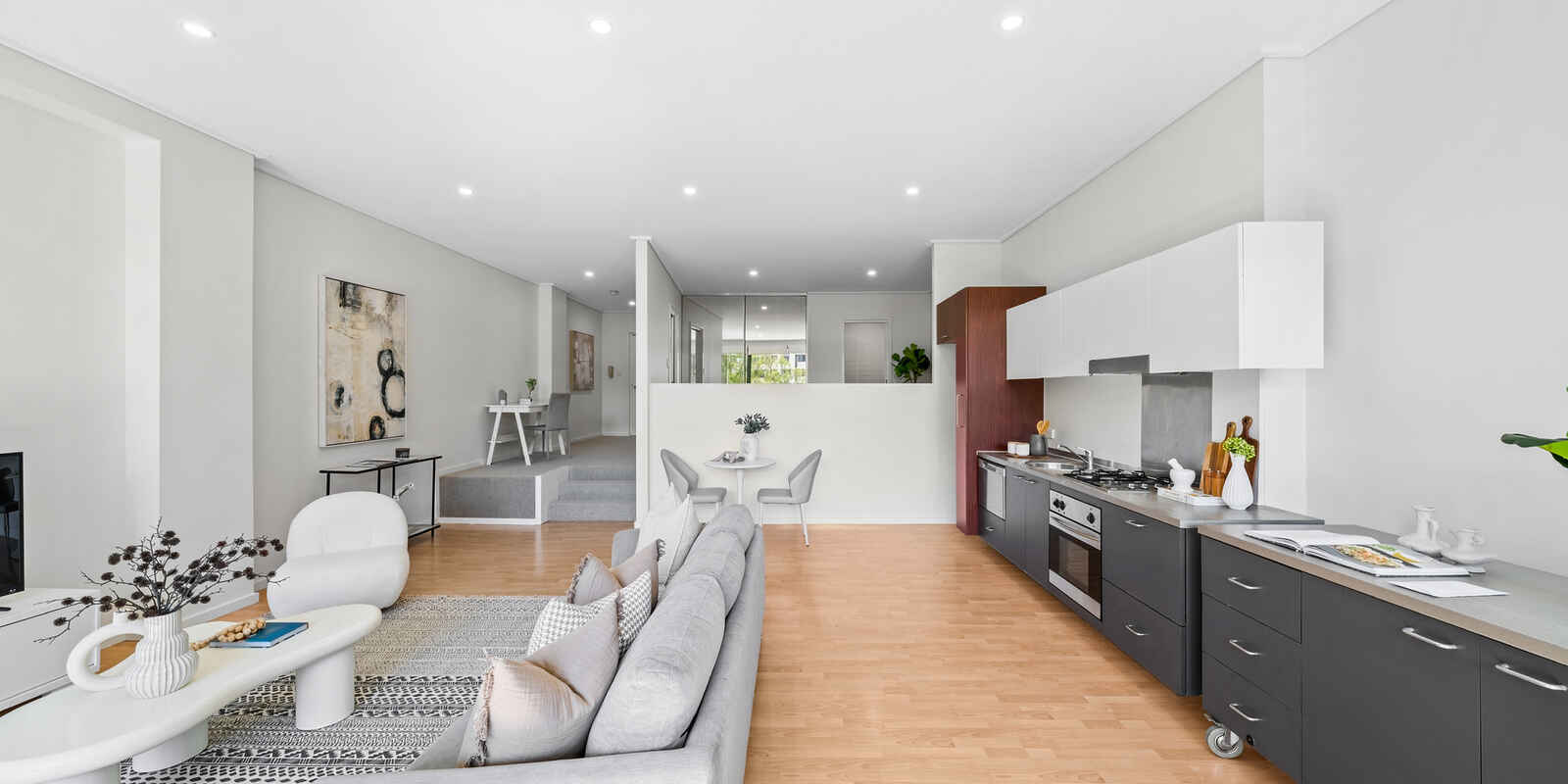 C33/240 Wyndham Street Alexandria