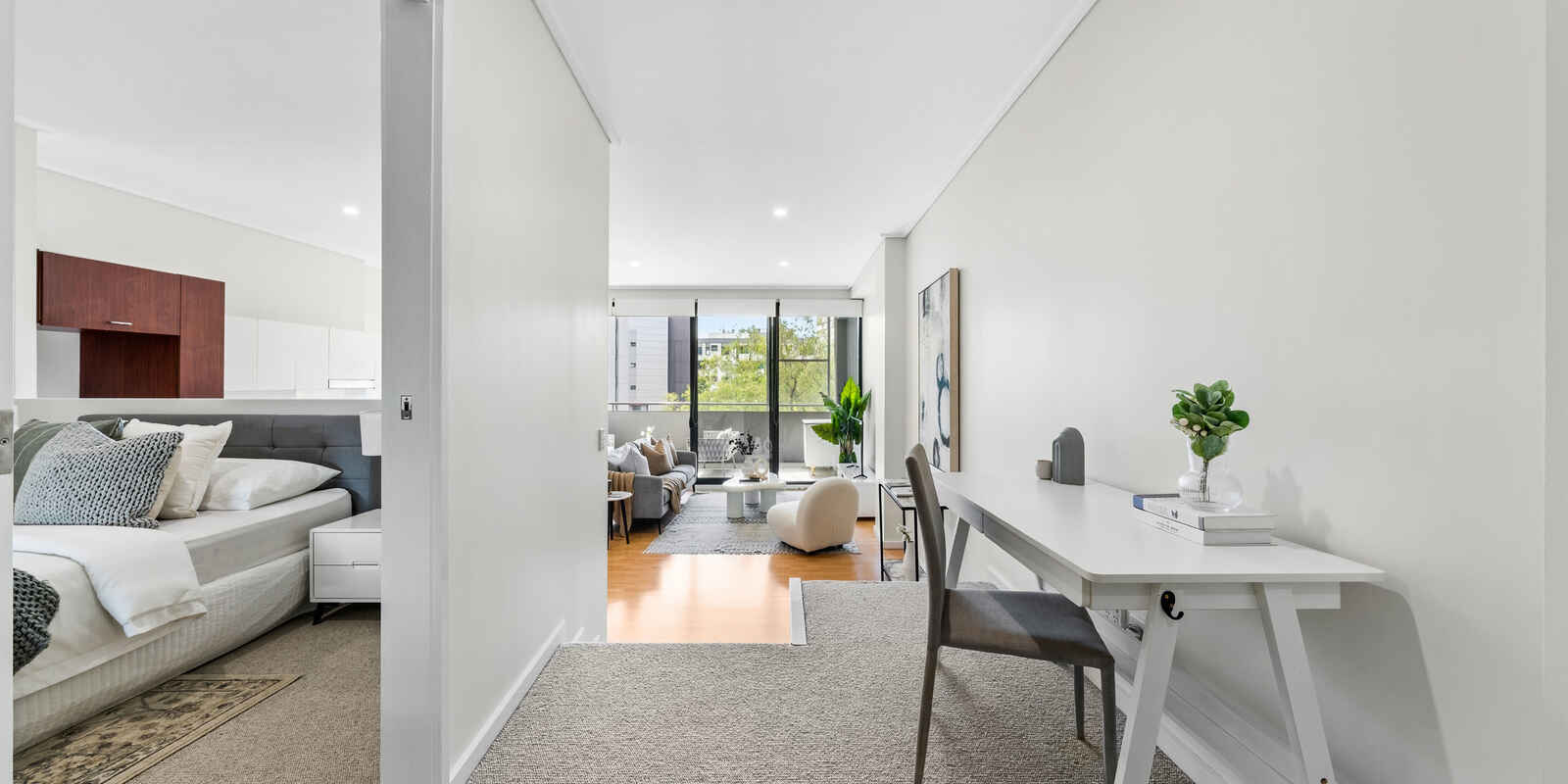 C33/240 Wyndham Street Alexandria