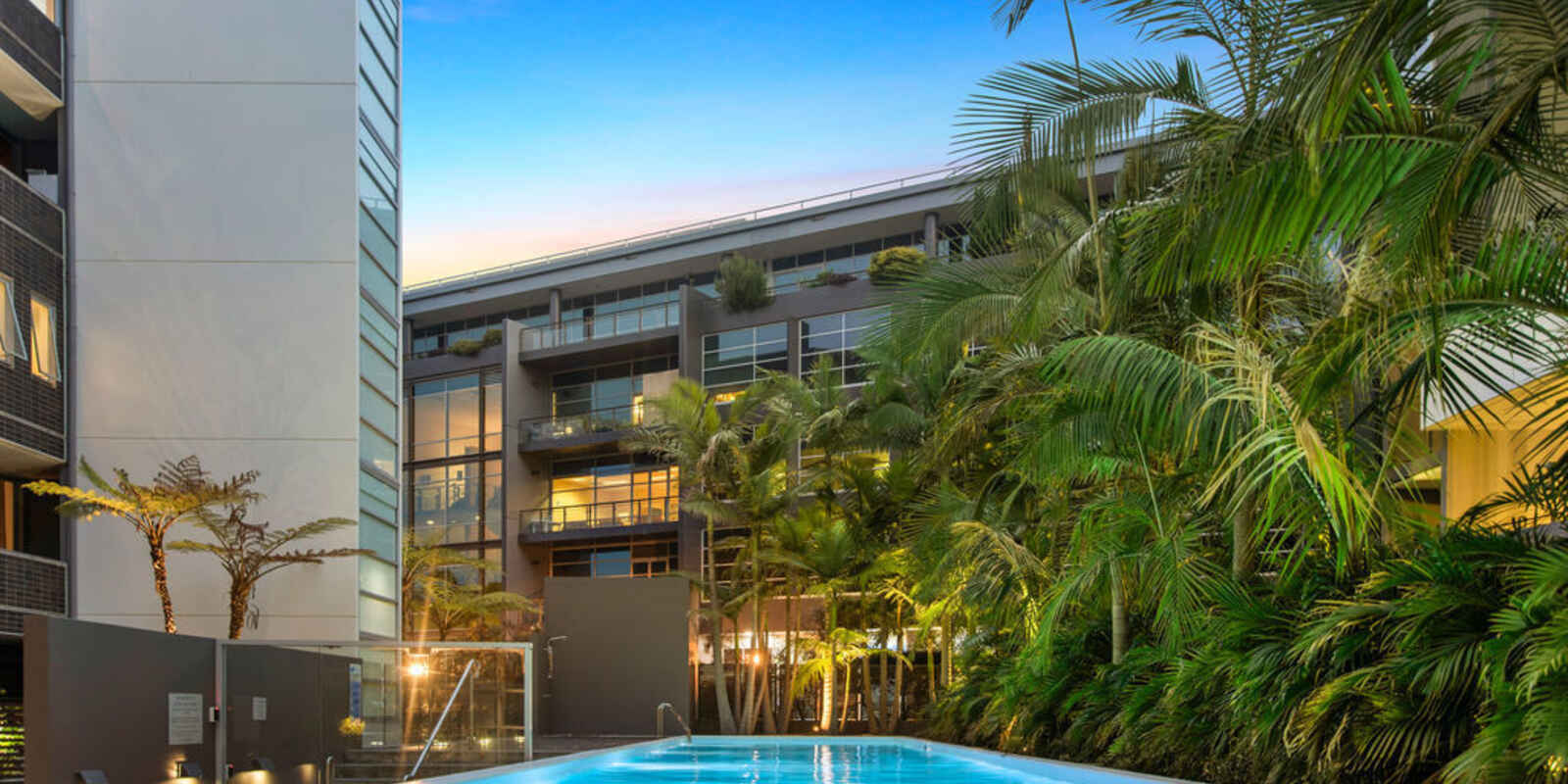 432/2-4  Powell Street Waterloo