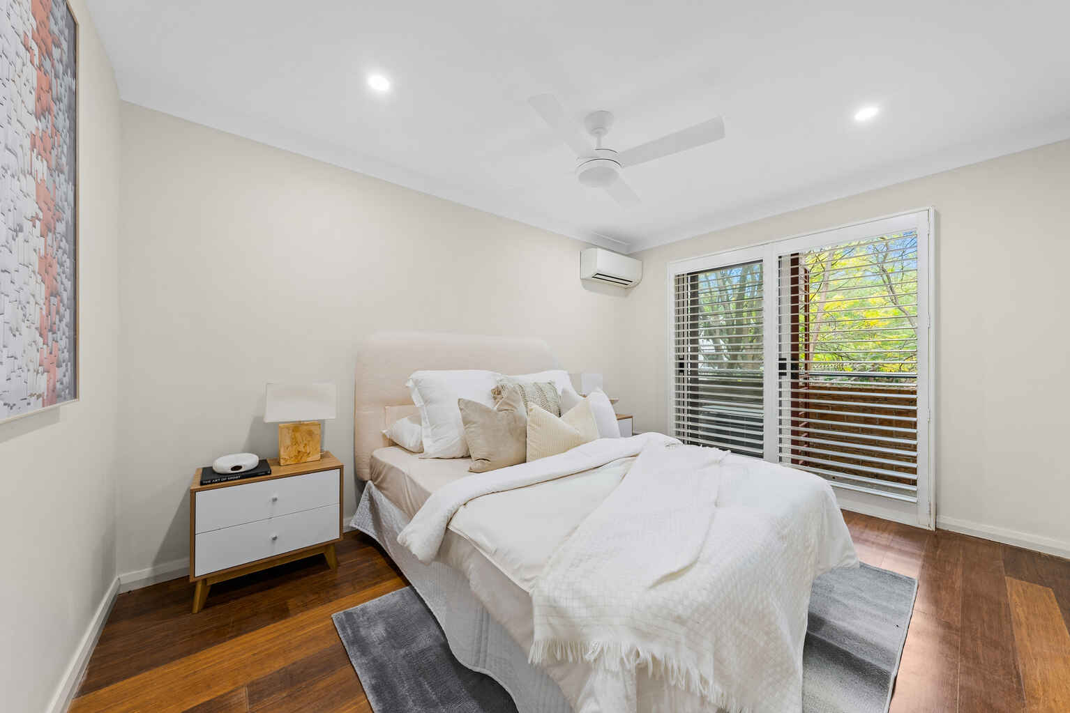 5/2 Kensington Mews Waterloo