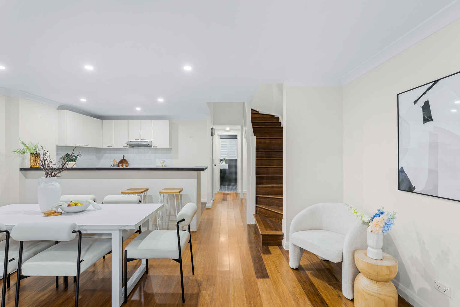 5/2 Kensington Mews Waterloo