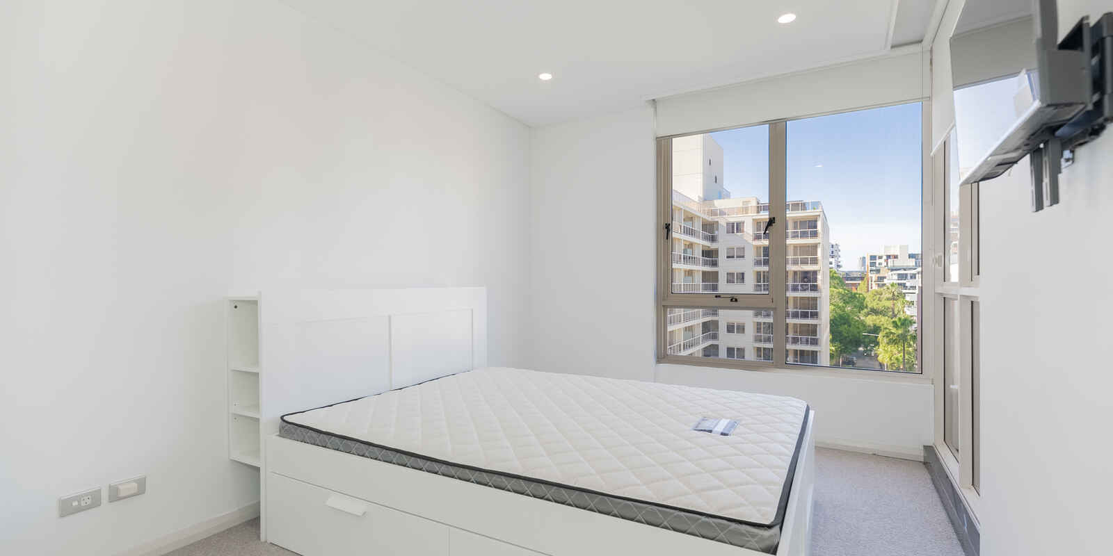 314/8 Lachlan Street Waterloo