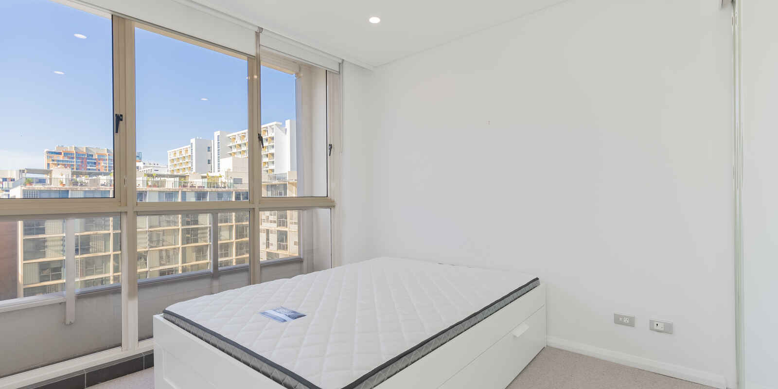 314/8 Lachlan Street Waterloo