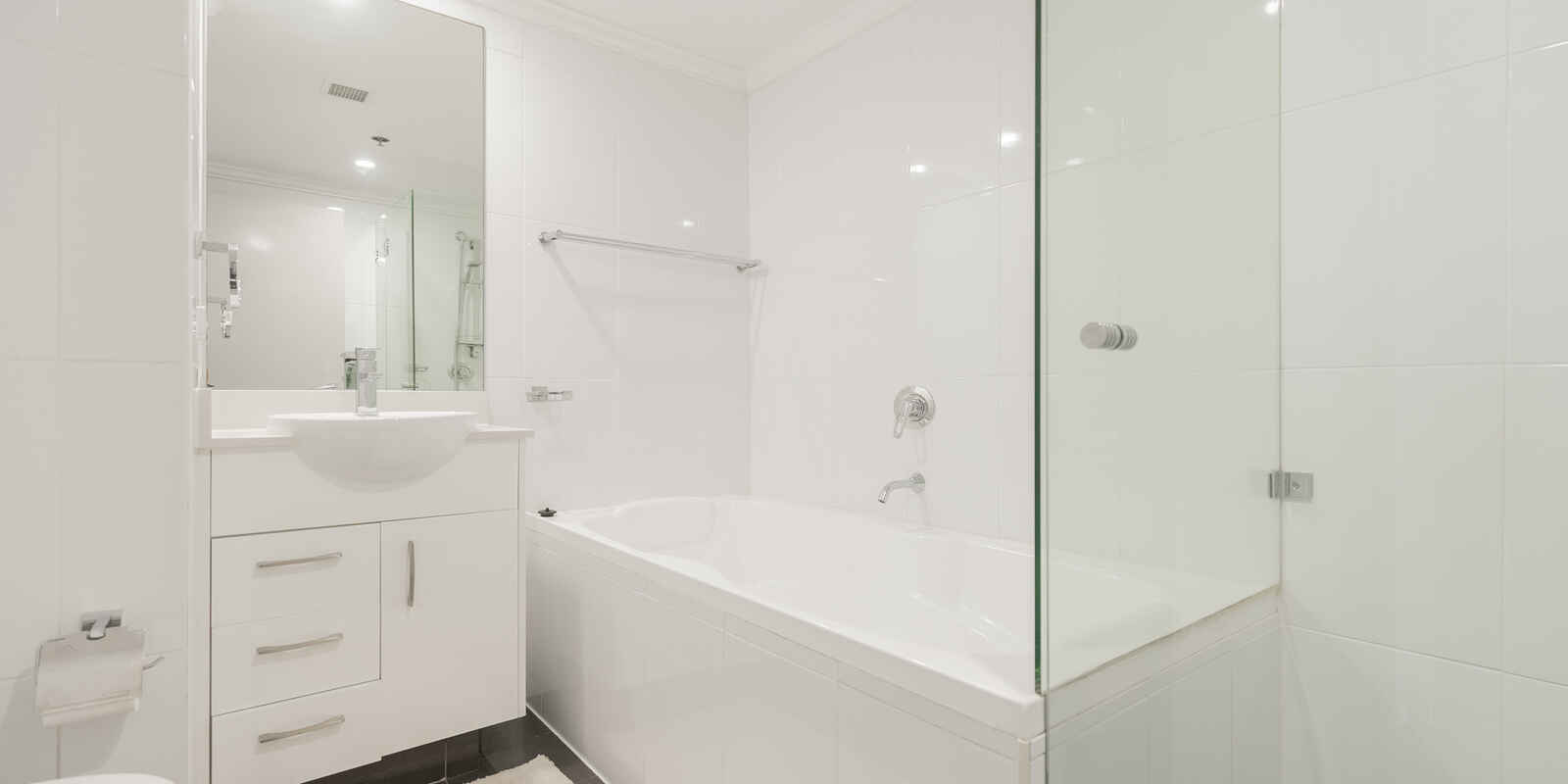 314/8 Lachlan Street Waterloo
