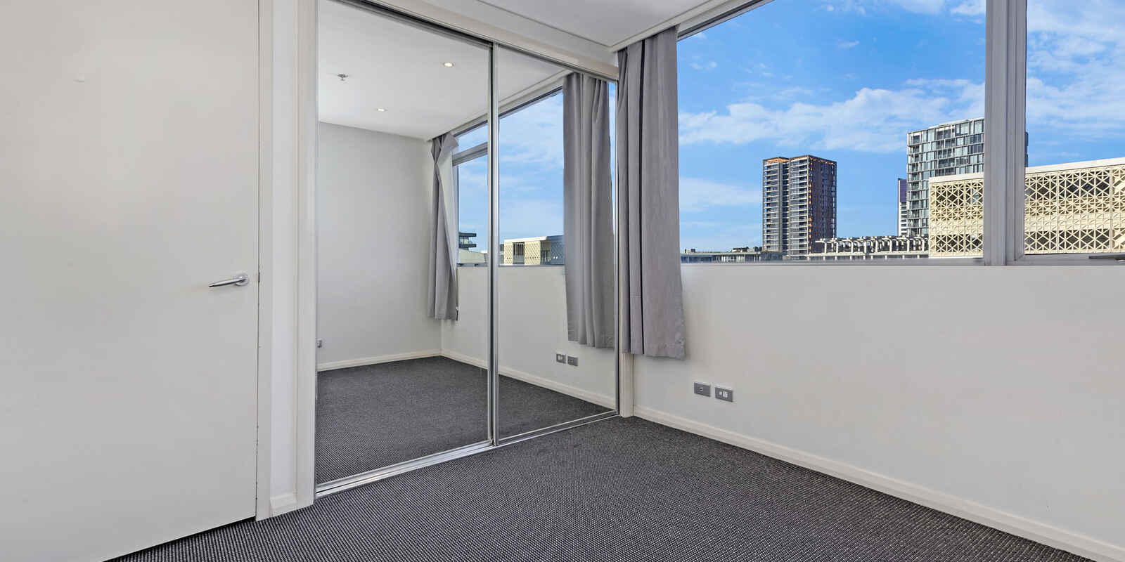 806/6 Lachlan Street Waterloo