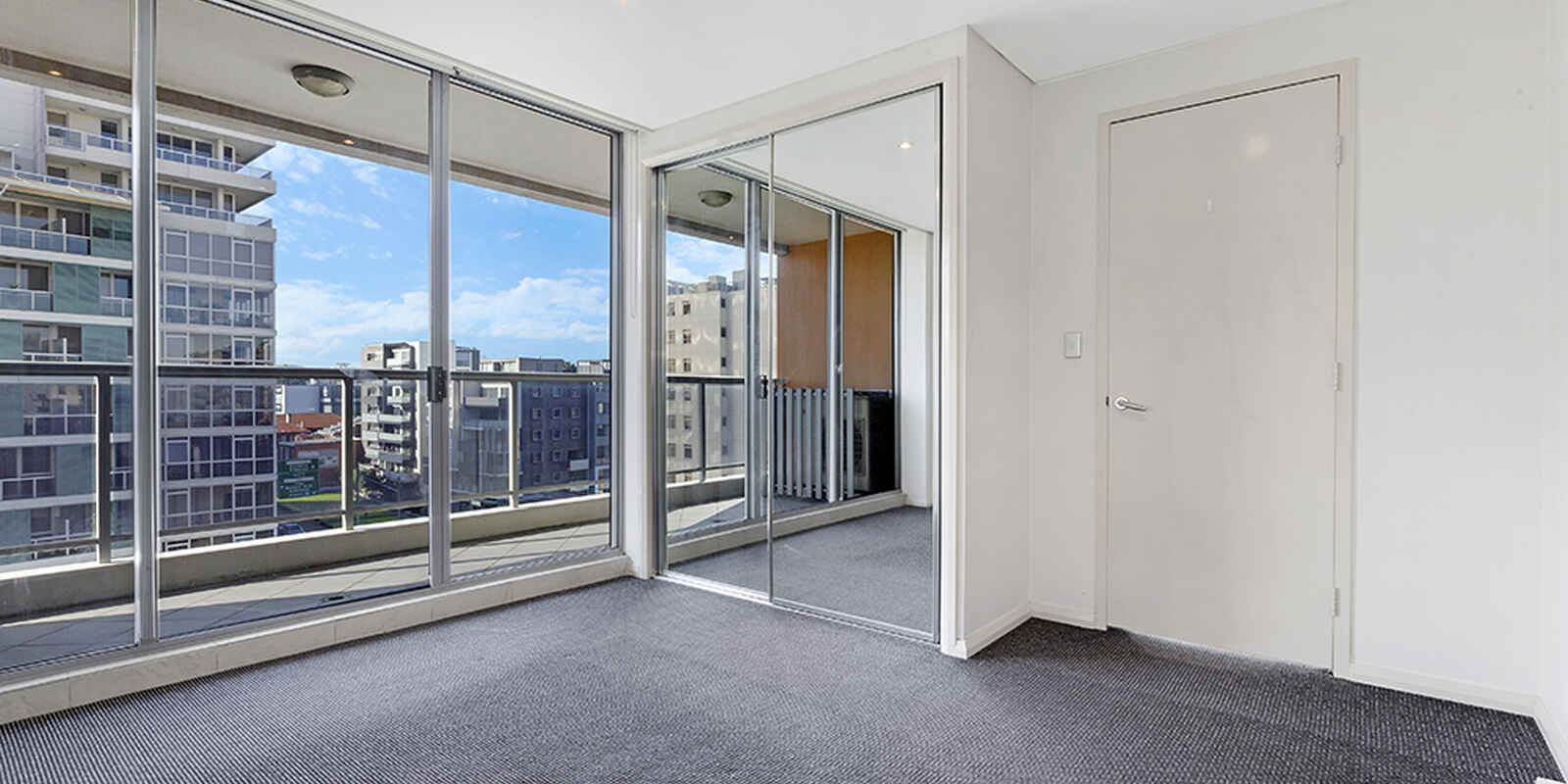 806/6 Lachlan Street Waterloo