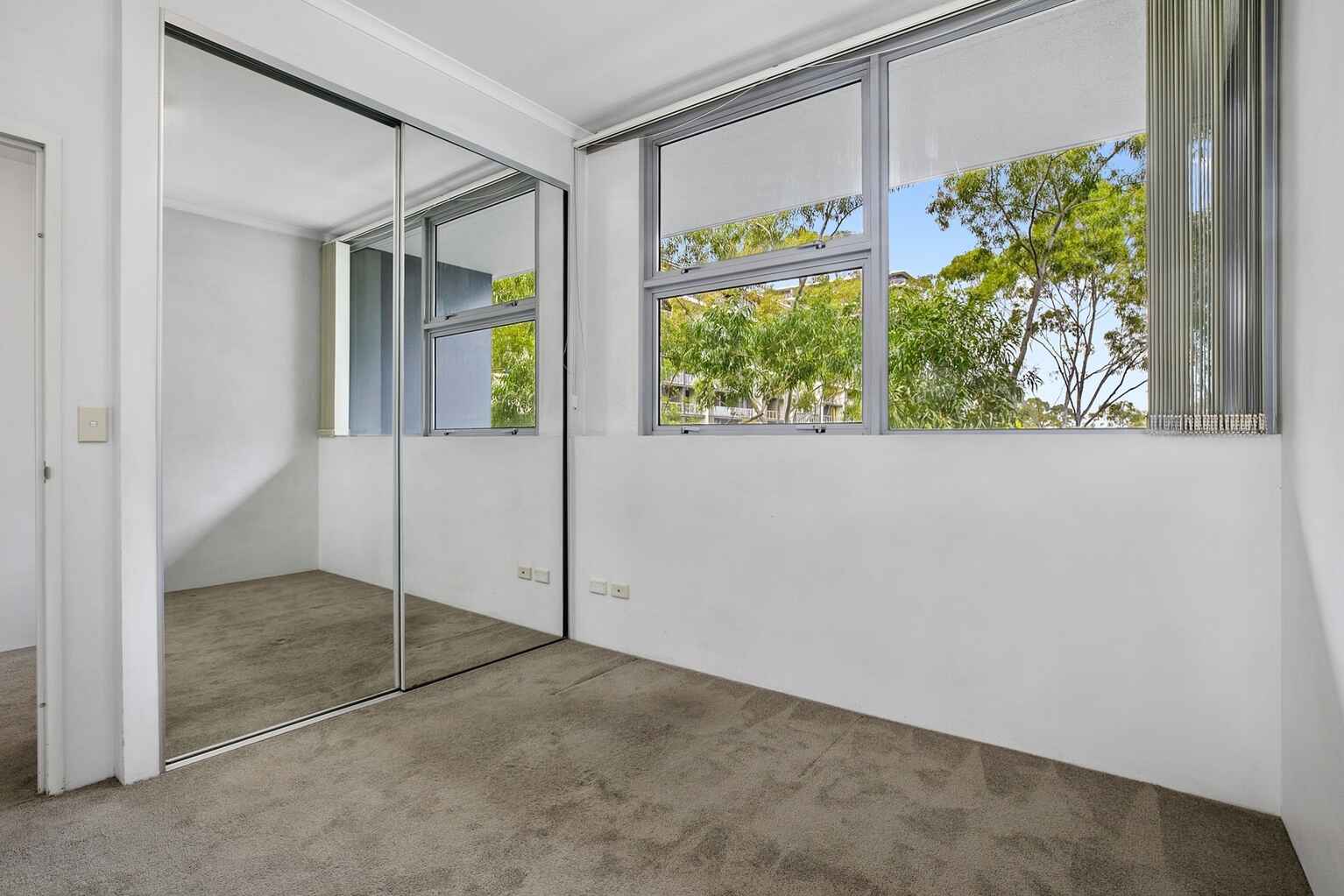3/4 Hutchinson Walk Zetland