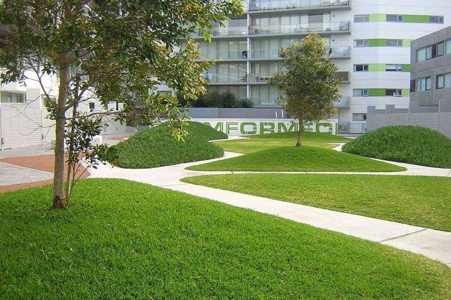 3/4 Hutchinson Walk Zetland